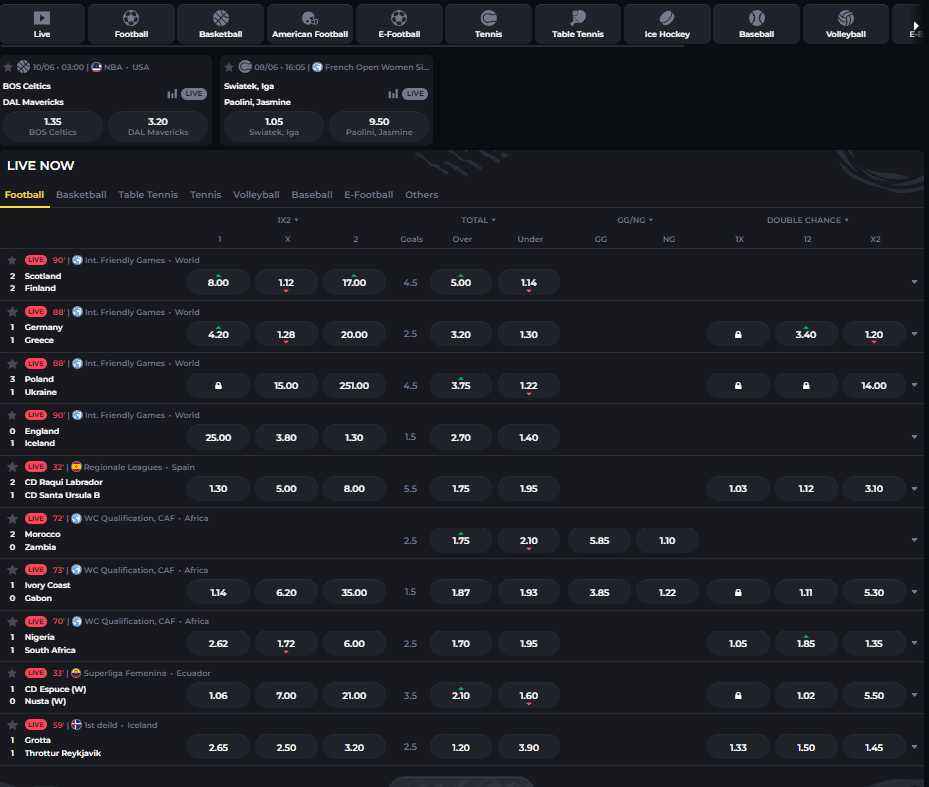 Boomerang Casino sportsbook interface showing live football betting odds and categories