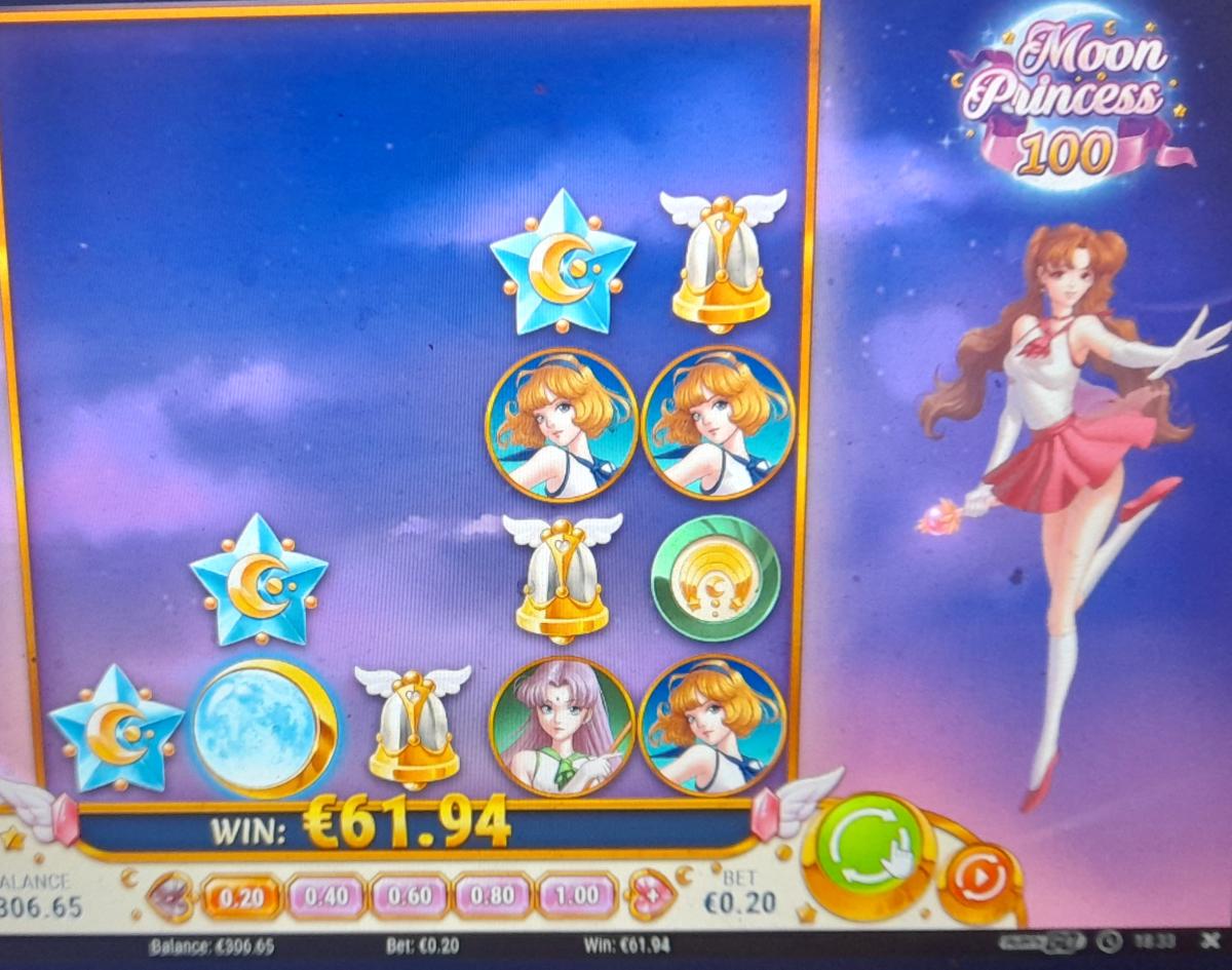 Moon princess 100 – UltraCasino (61.94 eur / 0.20 bet) | juugeli1