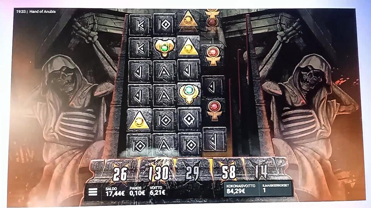 Hand Of Anubis slot machine online casino gambling big win