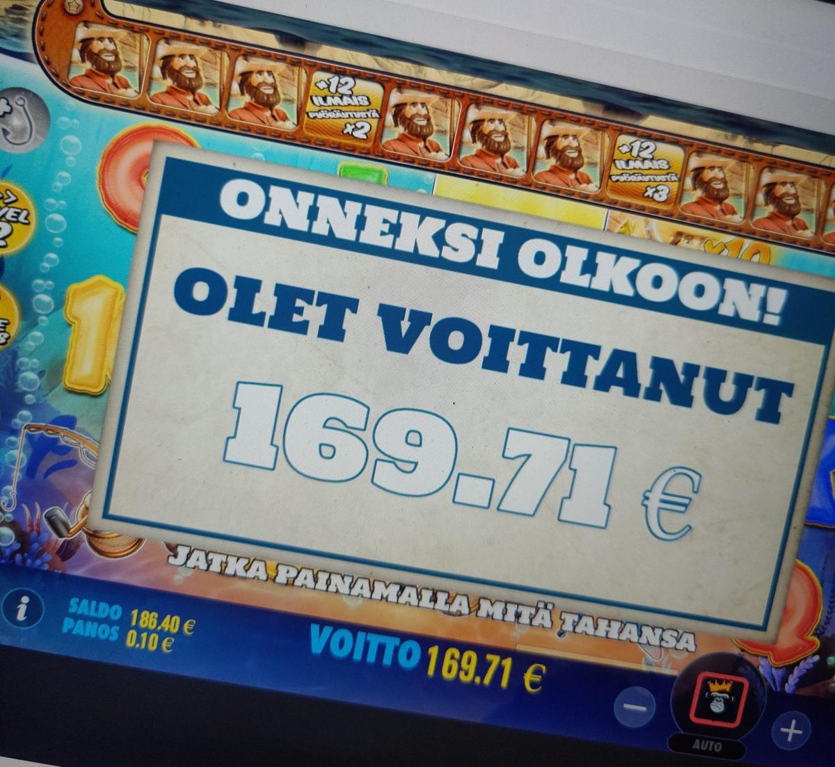 Big Bass Splash slot machine online casino gambling big win